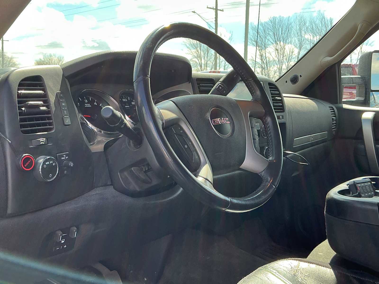 Used 2012 GMC Sierra 2500 SLE w/ SLE Preferred Package image 17