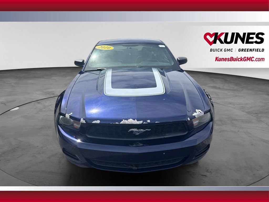 Used 2010 Ford Mustang Coupe RWD image 12