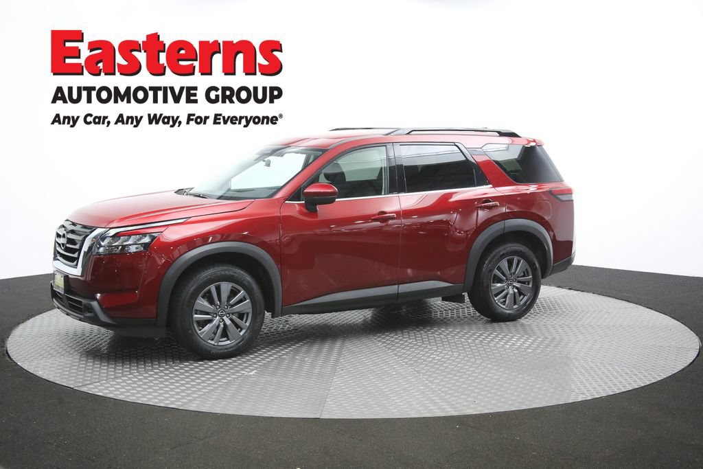 Used 2025 Nissan Pathfinder SV FWD image 57