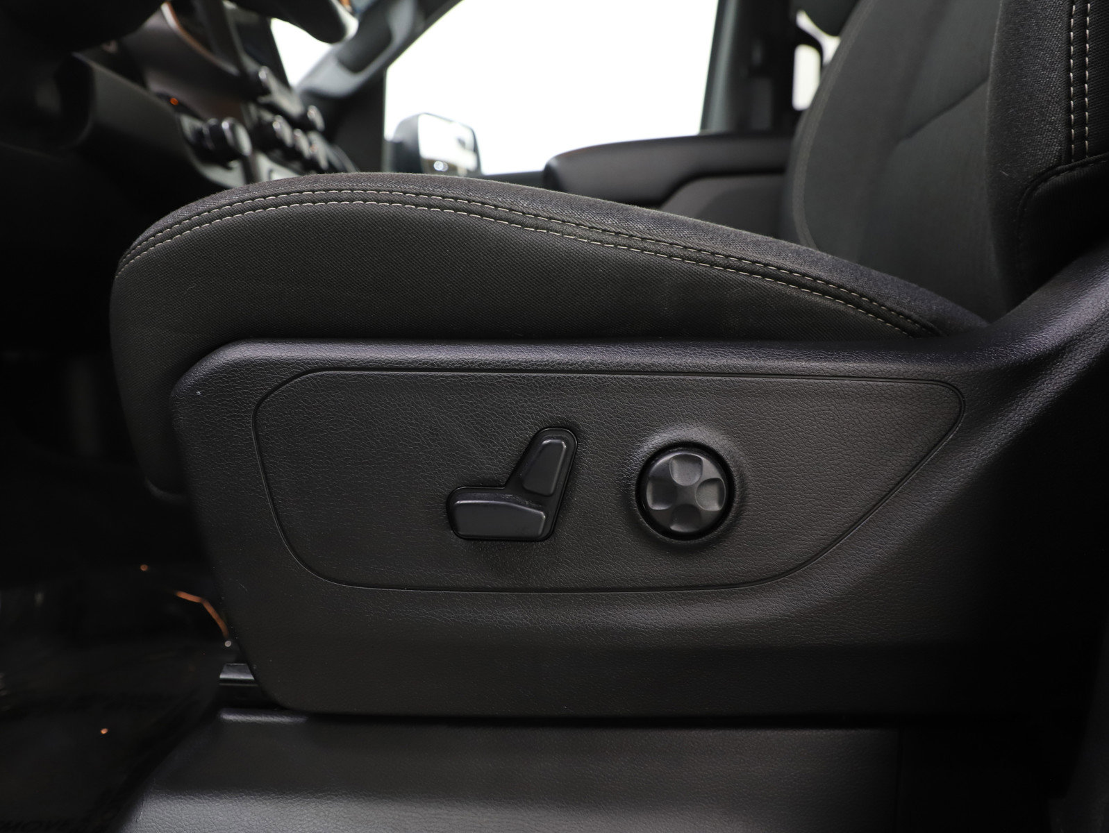 Used 2019 RAM 1500 Big Horn image 22