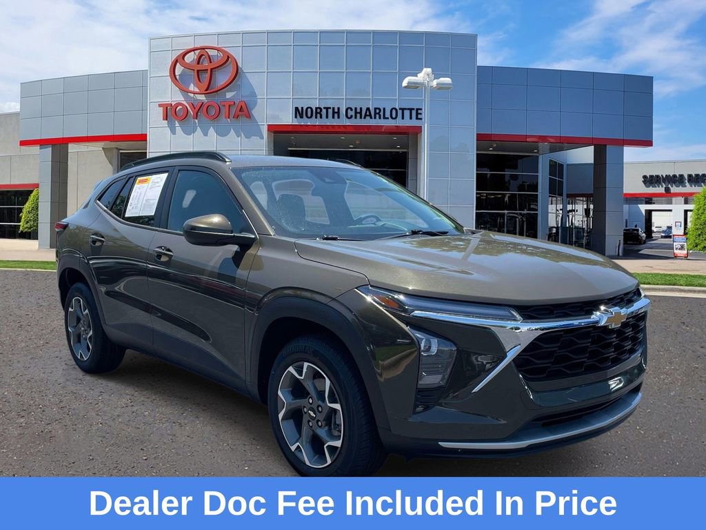 Used 2024 Chevrolet Trax LT