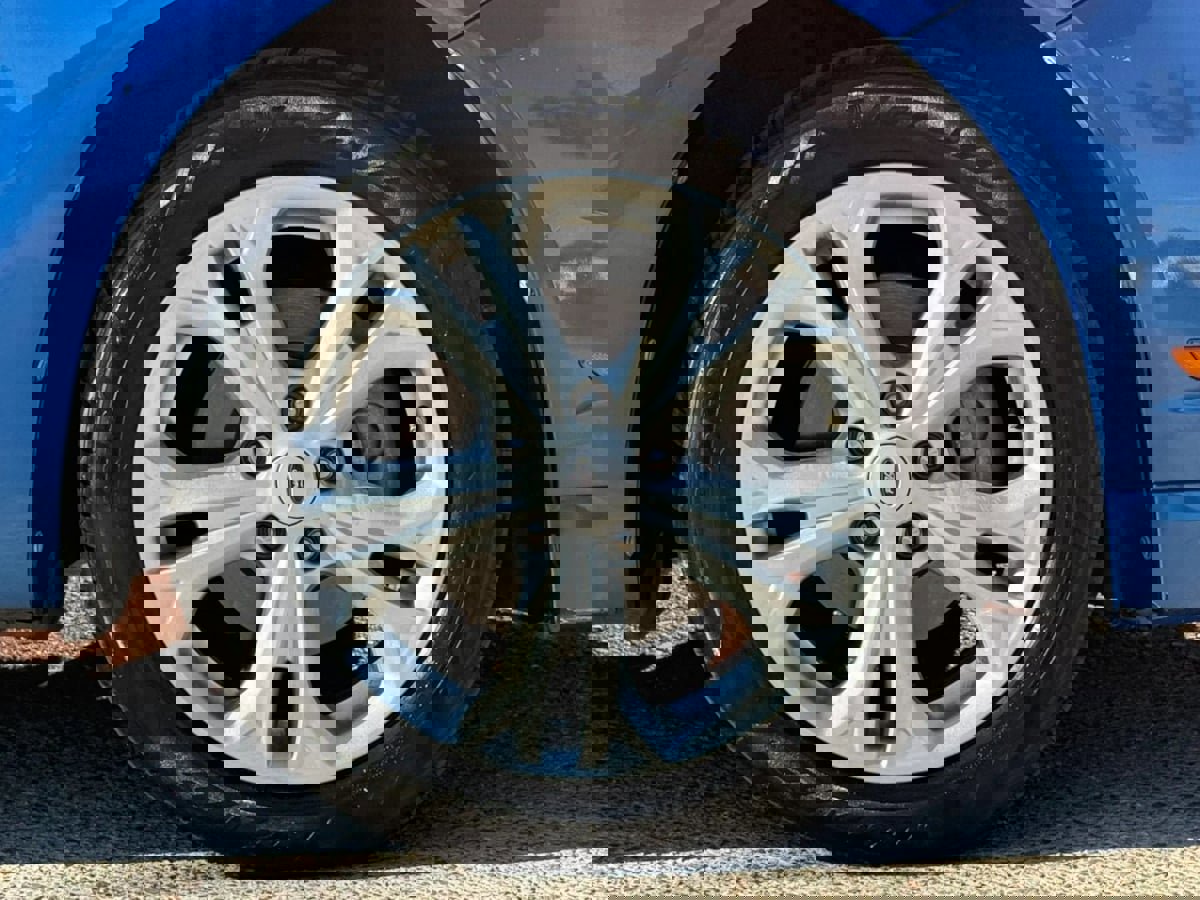 Used 2012 Ford Fusion SE image 25