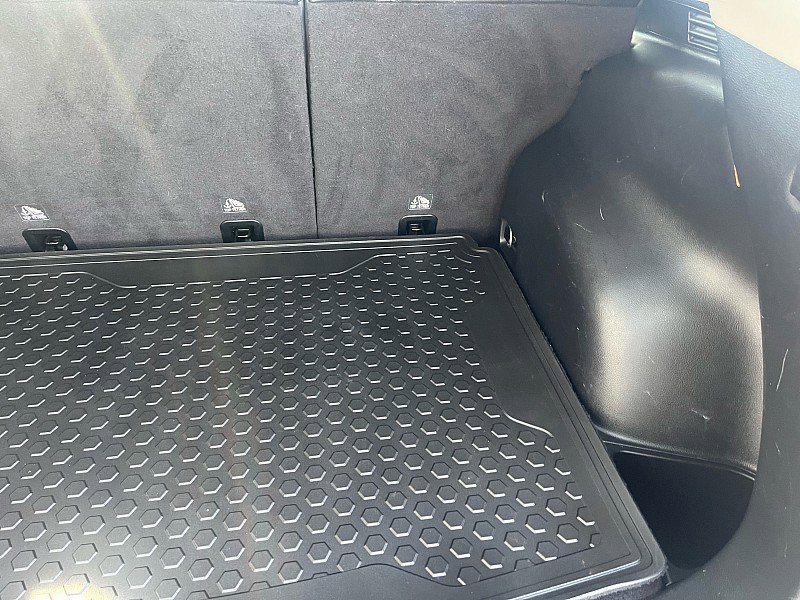 Used 2018 Jeep Compass Latitude w/ Popular Equipment Group AWD/4WD image 18