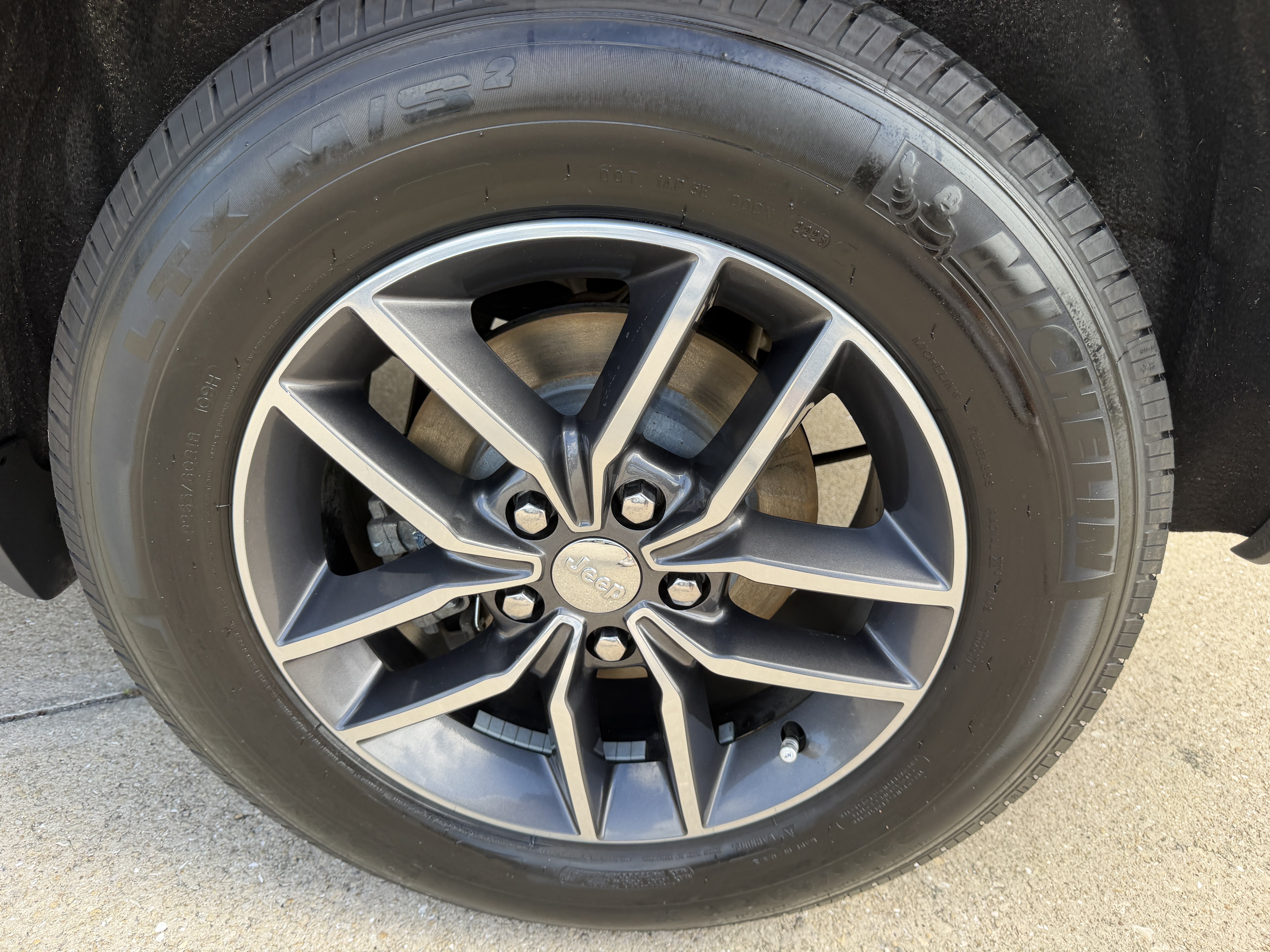 Used 2018 Jeep Grand Cherokee Limited RWD image 33