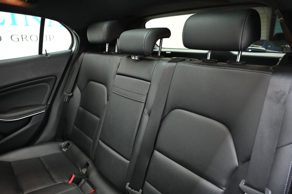 Used 2019 Mercedes-Benz GLA 250 4MATIC image 37