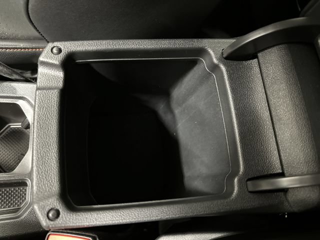 Used 2024 Volkswagen Tiguan SE FWD image 38