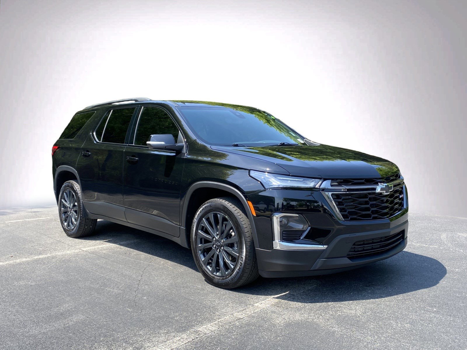 Used 2023 Chevrolet Traverse RS video 2