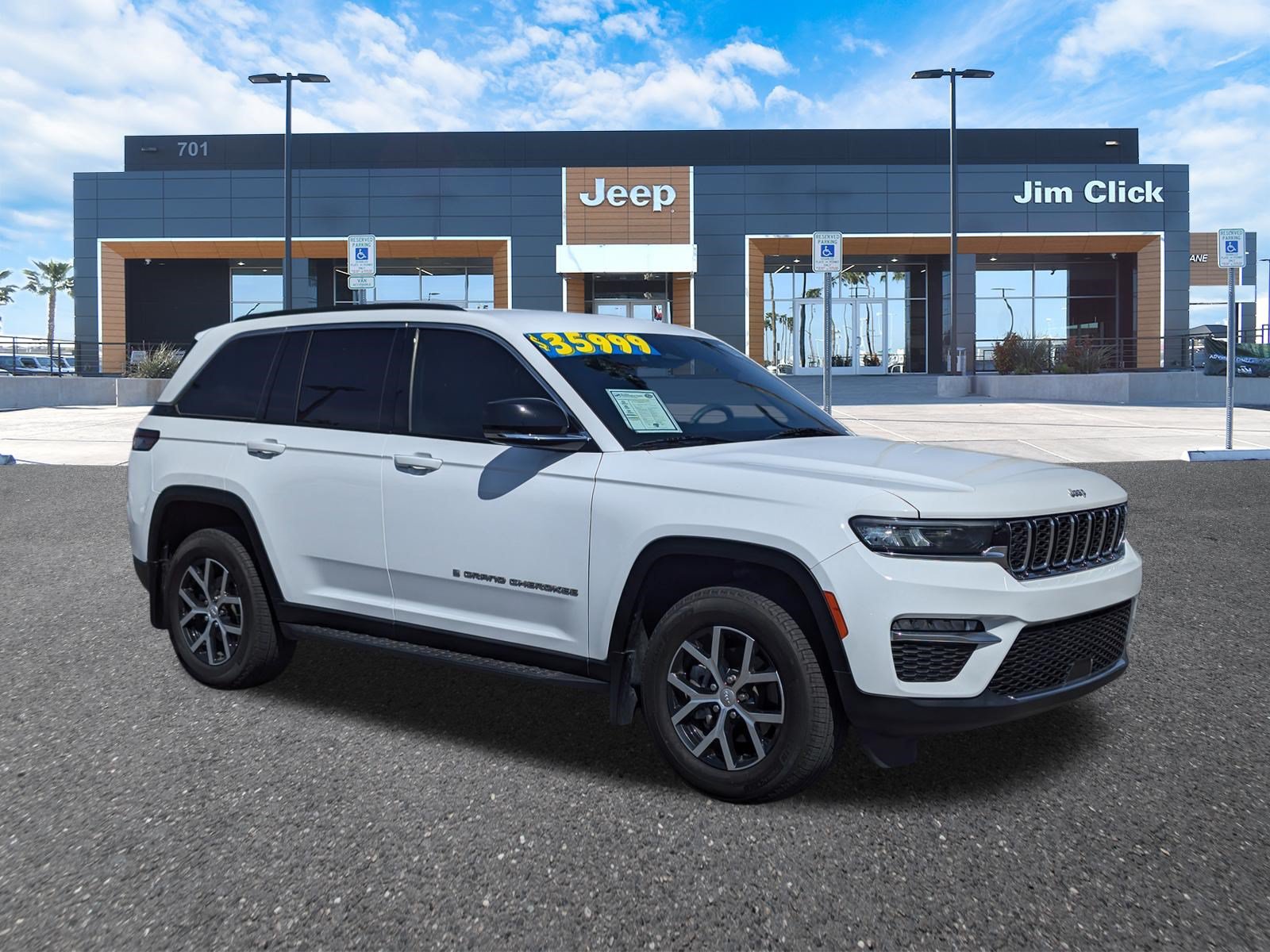 Used 2024 Jeep Grand Cherokee Limited w/ Trailer Tow Package RWD image 1