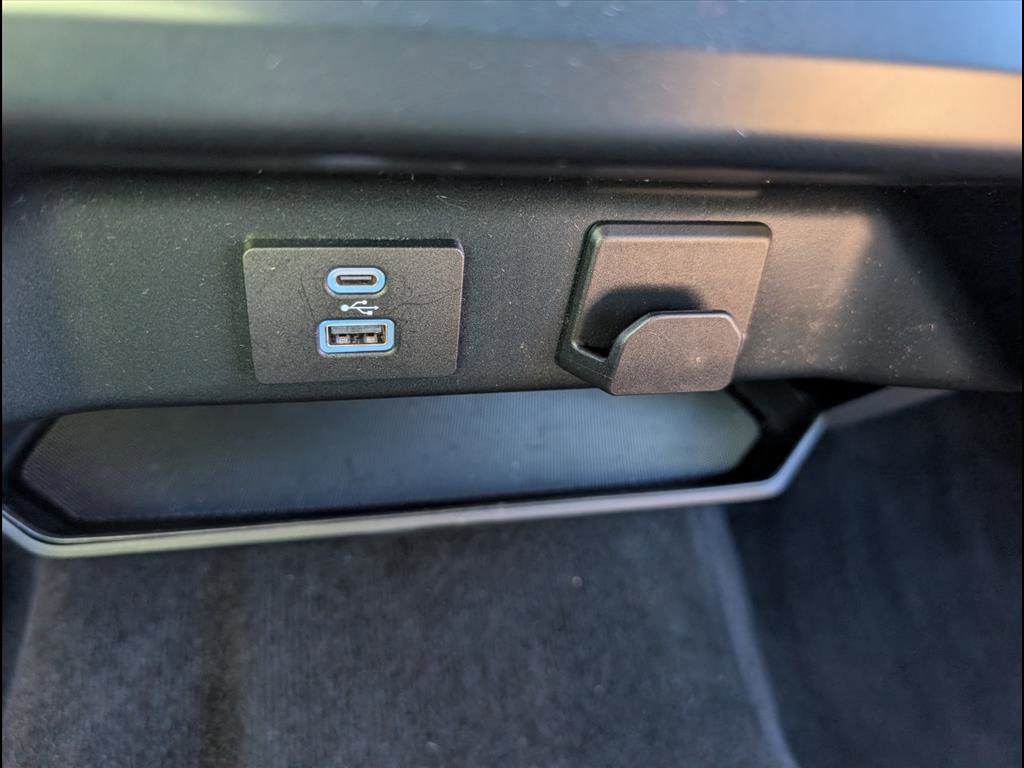 Used 2023 Ford F150 XLT image 14