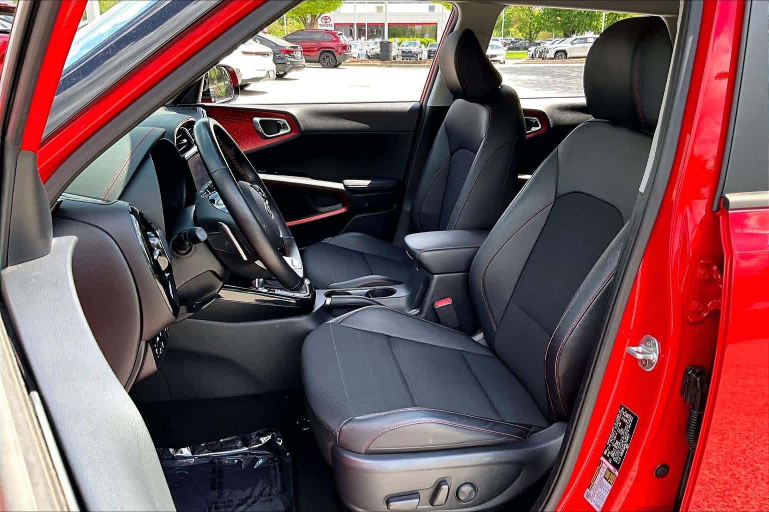 Used 2020 Kia Soul GT-Line Turbo FWD image 8