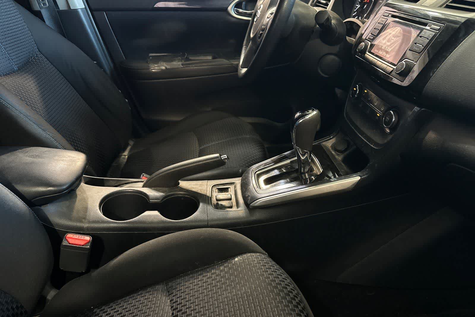 Used 2016 Nissan Sentra SR FWD image 17
