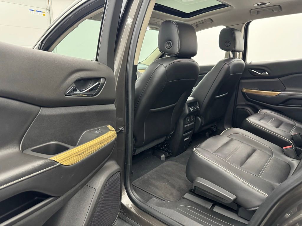 Used 2019 GMC Acadia Denali image 41