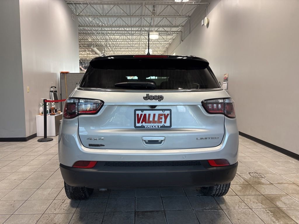 Used 2025 Jeep Compass Limited image 6