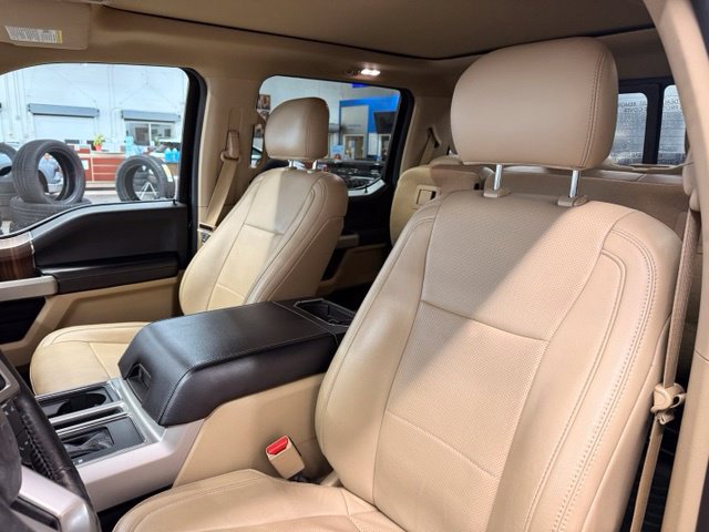 Used 2017 Ford F150 Lariat w/ Equipment Group 502A Luxury AWD/4WD image 9