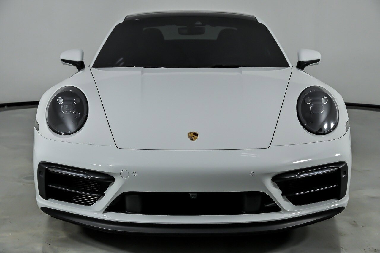 Used 2024 Porsche 911 Carrera GTS RWD image 5