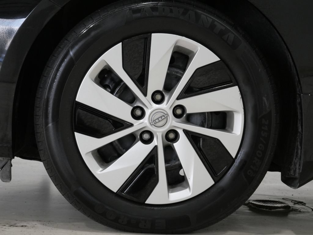 Used 2024 Nissan Altima 2.5 S FWD image 9