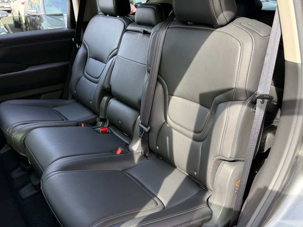 New 2026 Nissan Armada SV image 19