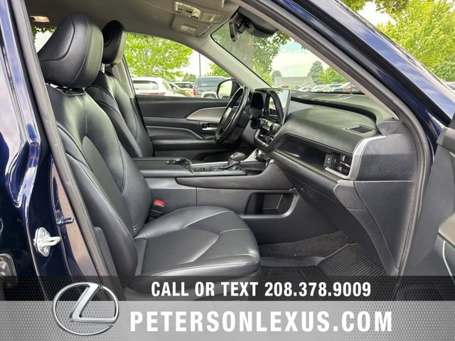 Used 2024 Toyota Grand Highlander AWD Hybrid image 13