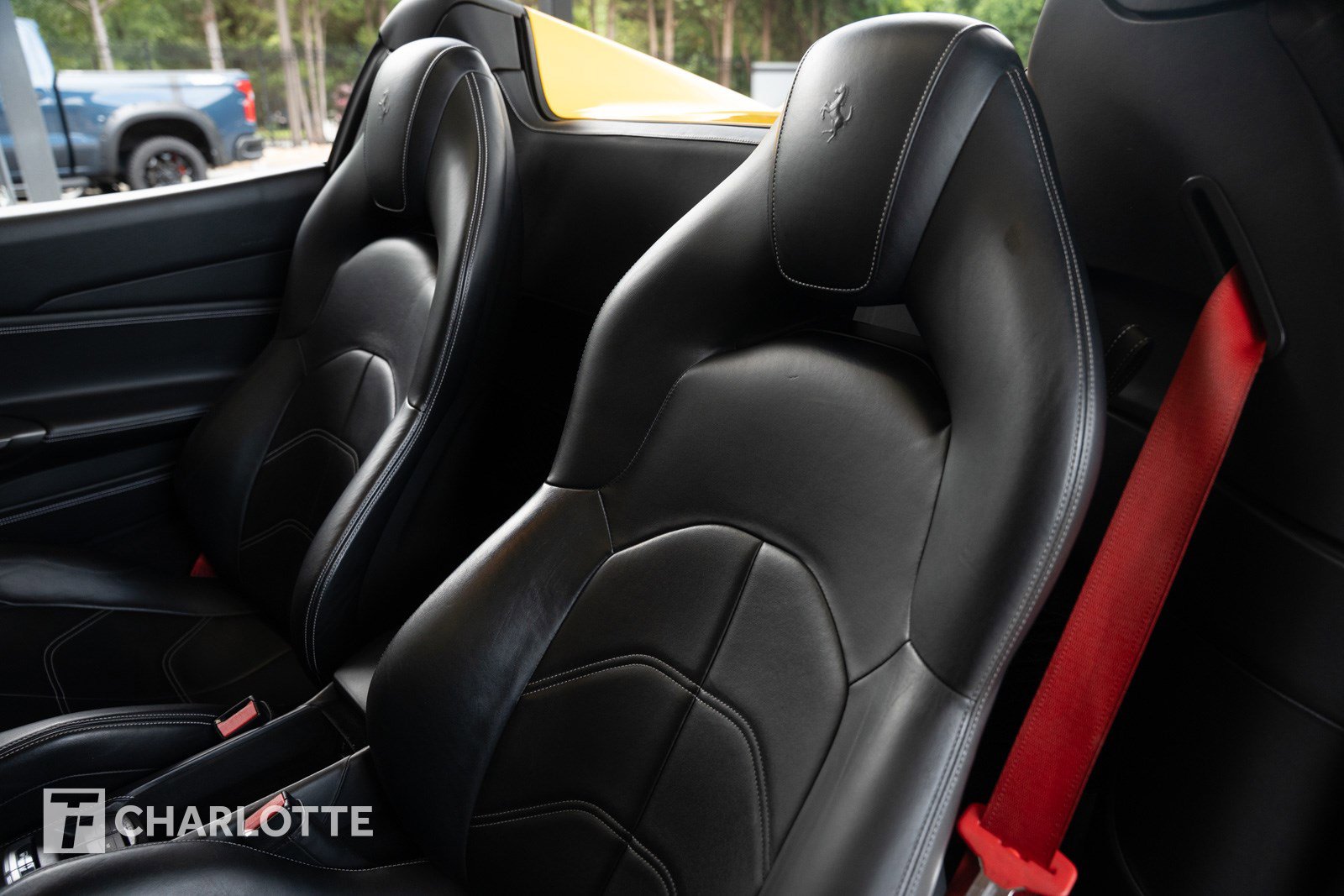 Used 2017 Ferrari 488 Spider image 21