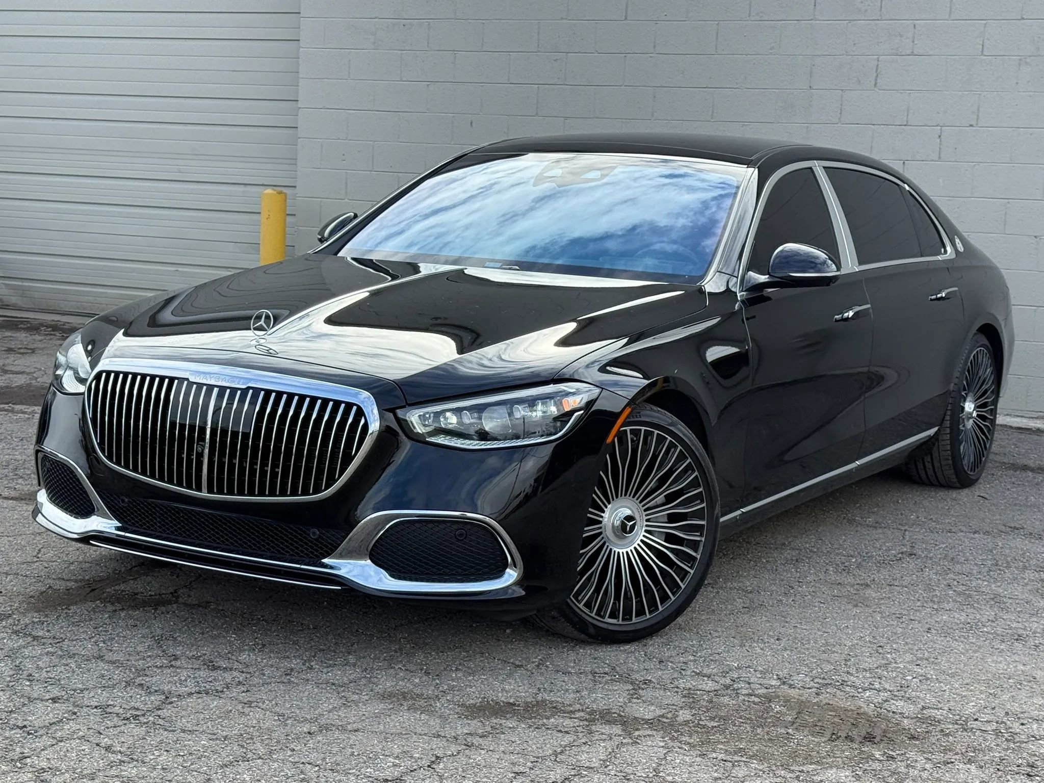 Used 2023 Mercedes-Benz Maybach S 580 S 580 4MATIC Sedan 4D image 23