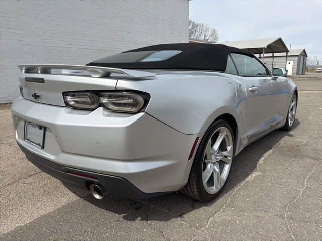 Used 2019 Chevrolet Camaro SS image 2
