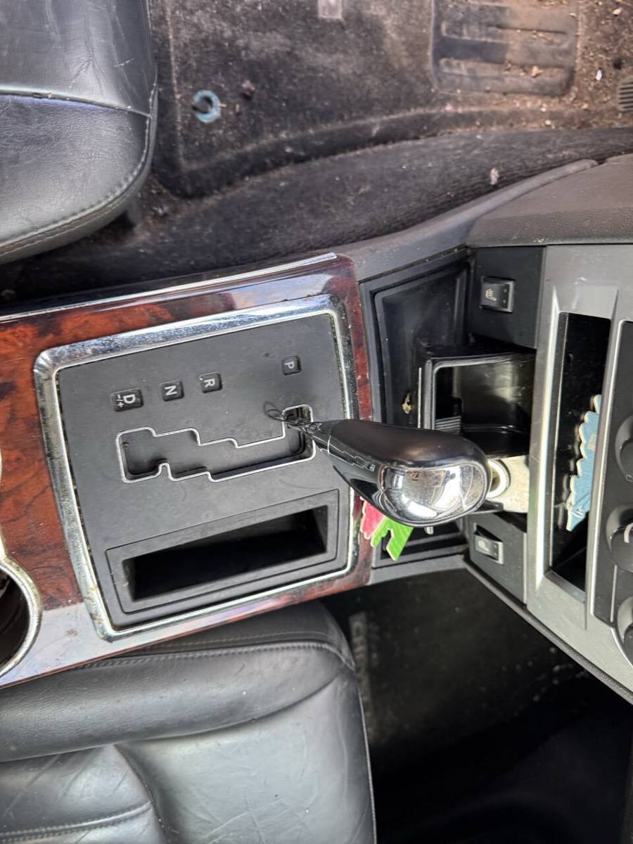 Used 2008 Chrysler 300 C w/ Navigation & Sound Group II RWD image 35