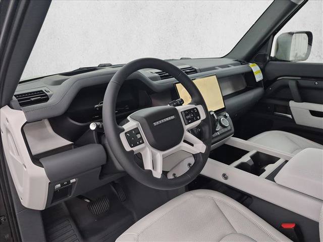 New 2026 Land Rover Defender 110 X-Dynamic SE AWD/4WD image 3