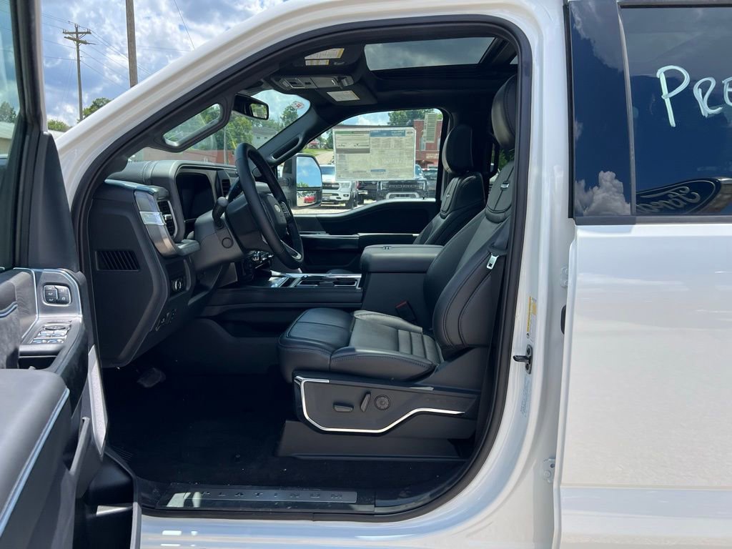New 2025 Ford F250 Platinum w/ FX4 Off-Road Package image 14