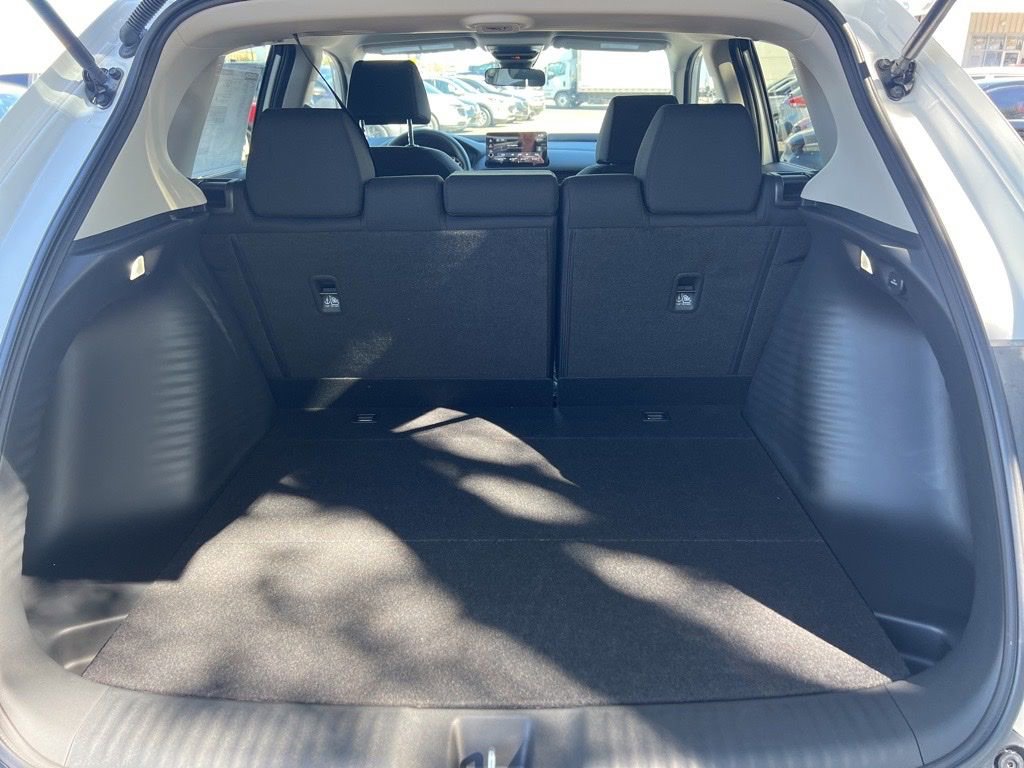 New 2026 Honda HR-V LX image 8