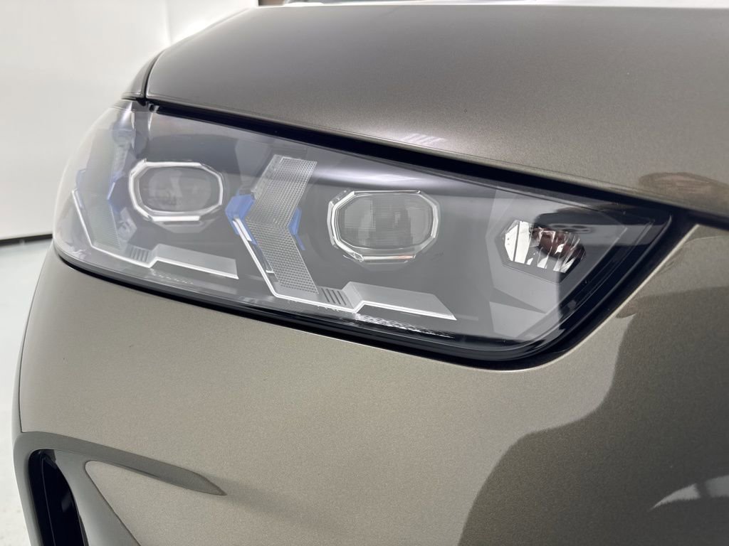 Certified 2024 BMW X5 xDrive40i w/ Premium Package image 9