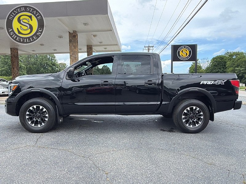 Used 2021 Nissan Titan PRO-4X AWD/4WD image 3