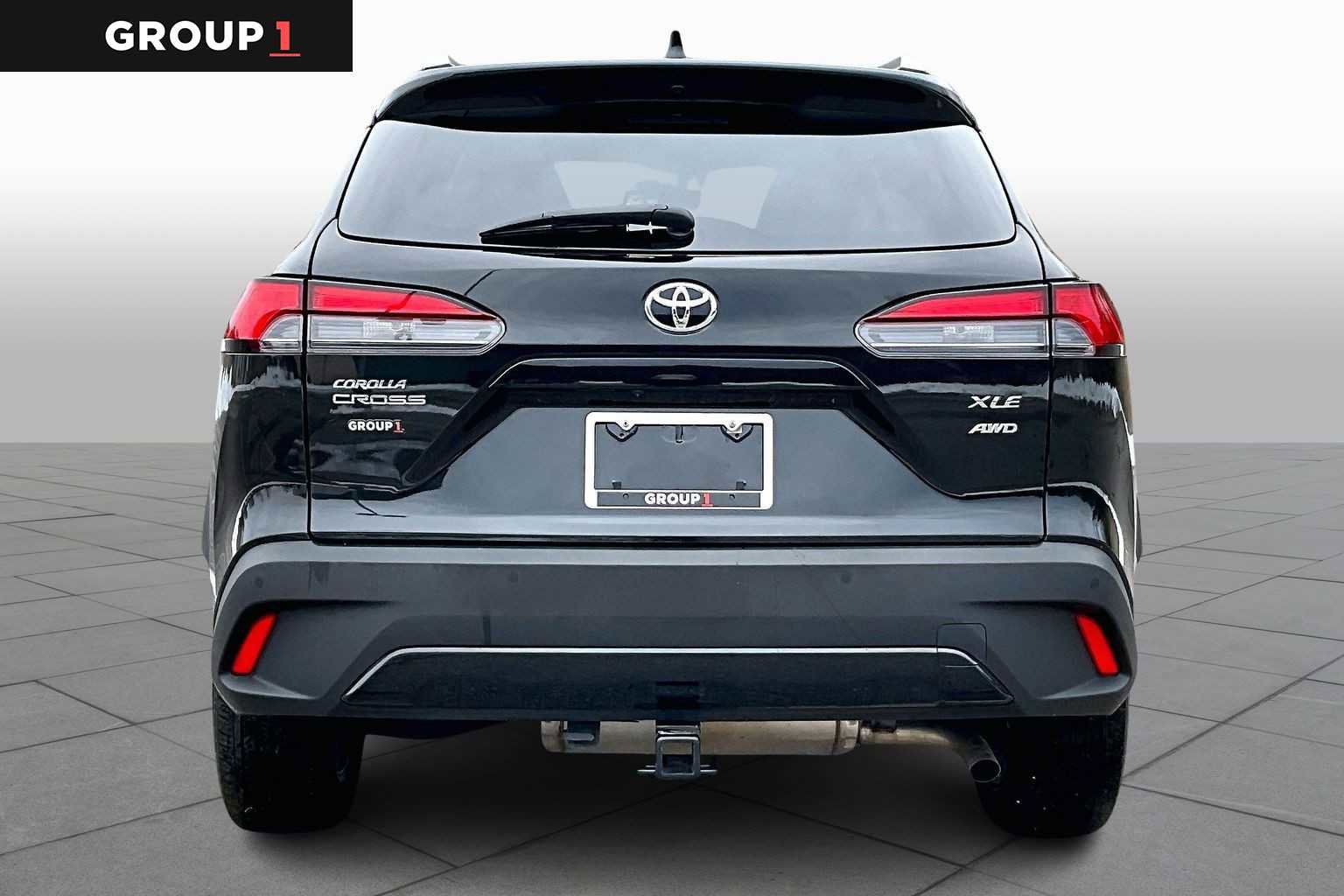 Certified 2022 Toyota Corolla Cross XLE w/ Convenience Package image 4