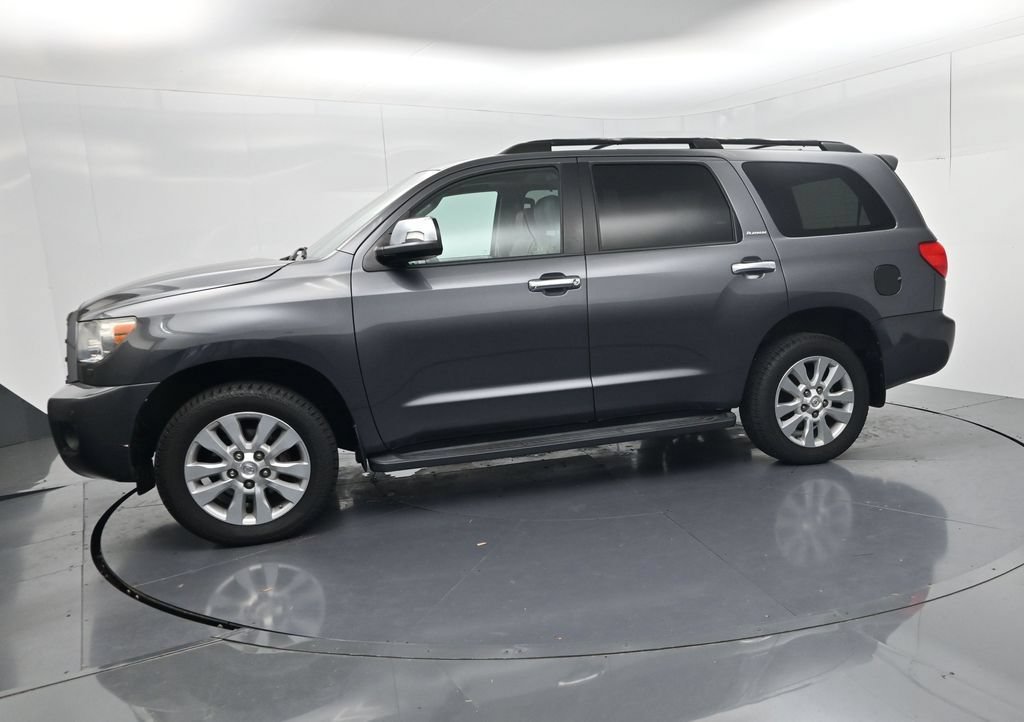 Used 2017 Toyota Sequoia Platinum AWD/4WD image 4