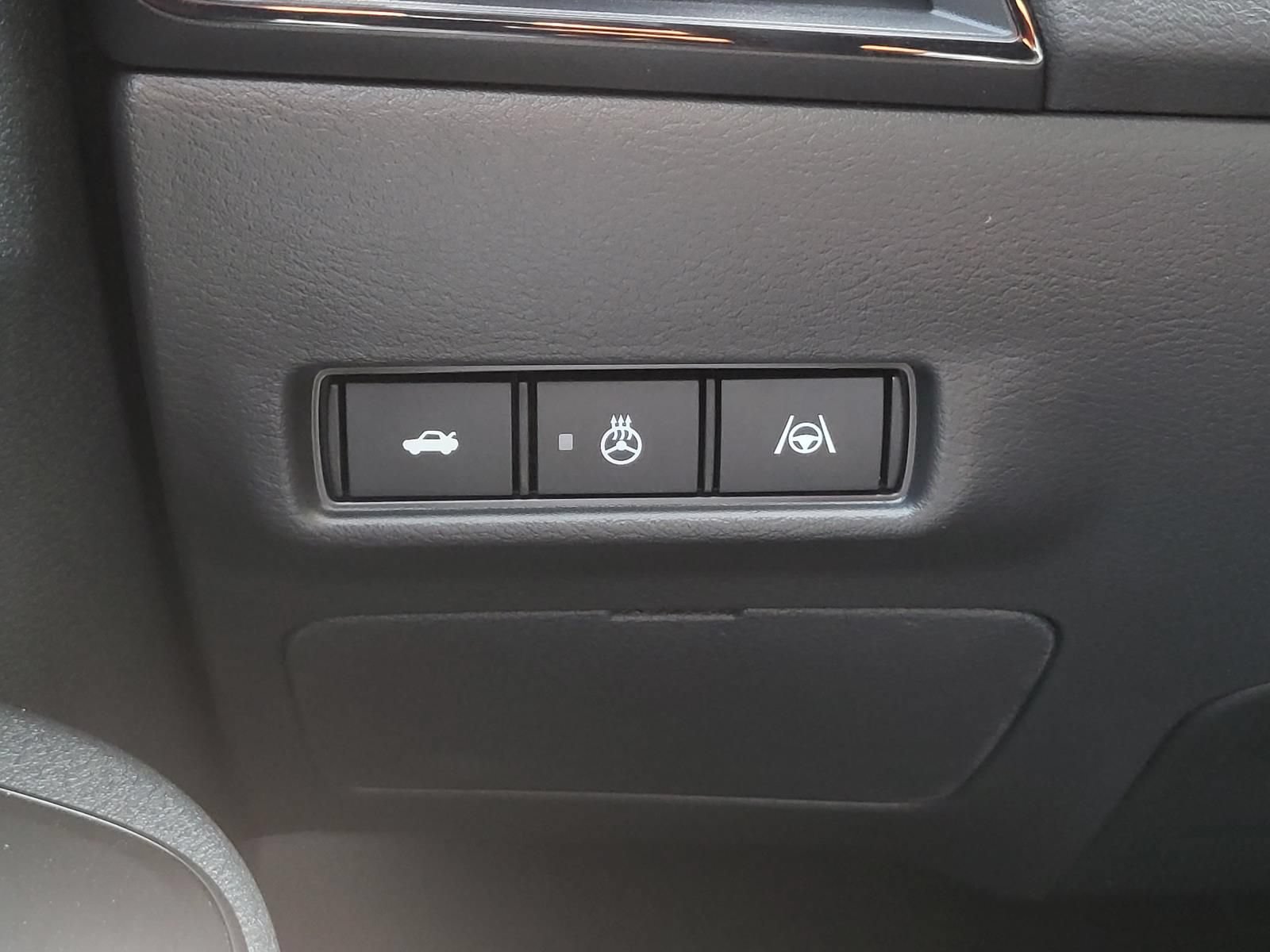 New 2026 Nissan Sentra SR w/ SR Premium Package FWD image 20