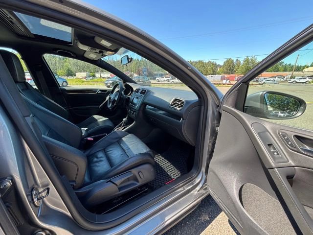 Used 2010 Volkswagen GTI 4-Door image 15