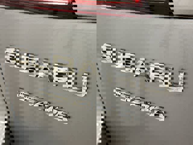 Used 2010 Subaru Outback 2.5i Limited image 16