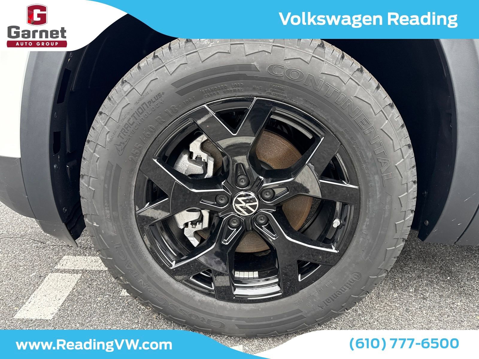 New 2025 Volkswagen Atlas Peak Edition SE image 9