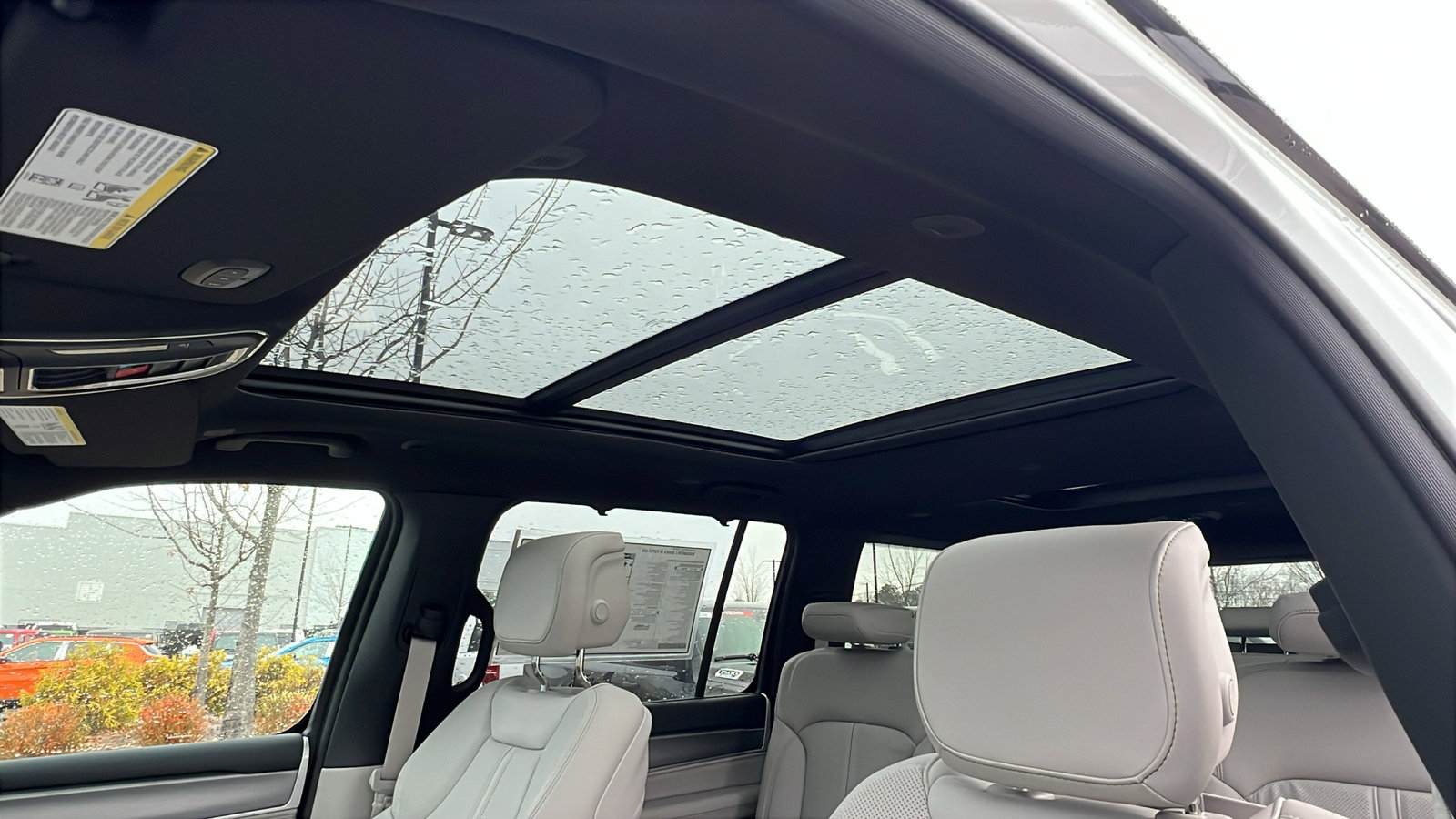 New 2025 Jeep Wagoneer L Series III image 19