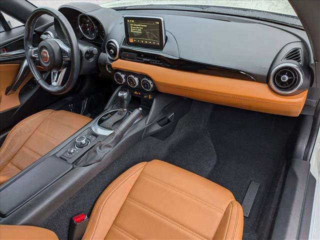 Used 2020 FIAT 124 Spider Lusso w/ Navigation & Sound Group RWD image 18