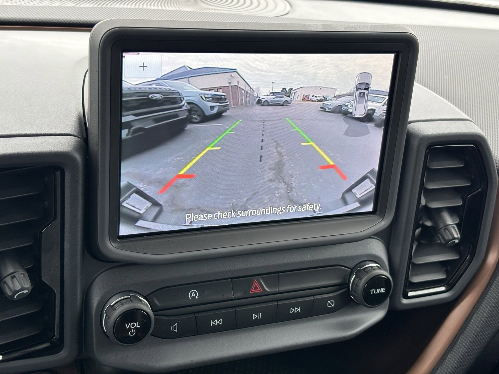 Used 2024 Ford Bronco Sport Outer Banks w/ Tech Package image 5