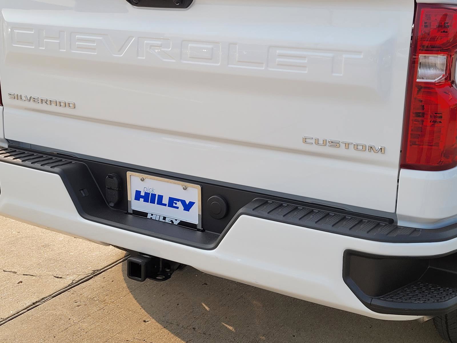 New 2026 Chevrolet Silverado 1500 Custom RWD image 4