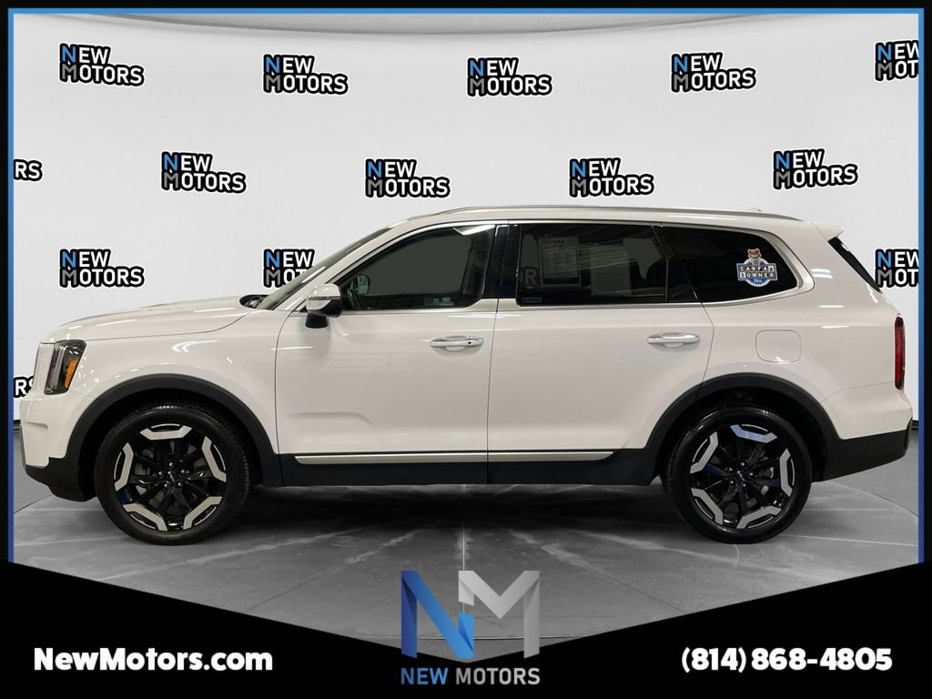 Used 2023 Kia Telluride S AWD/4WD image 2