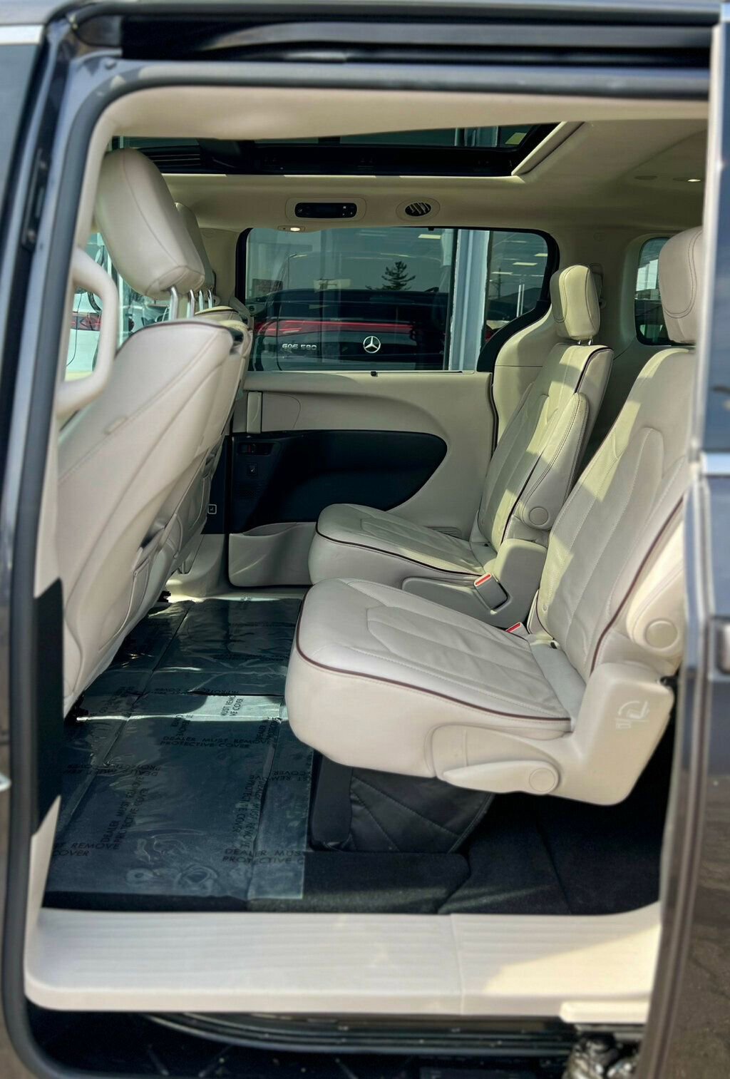 Used 2018 Chrysler Pacifica Limited w/ Advanced Safetytec Group image 23