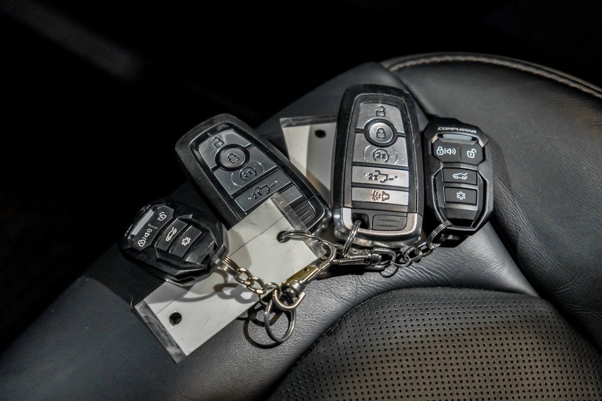 Used 2022 Ford F450 Platinum w/ FX4 Off-Road Package image 74