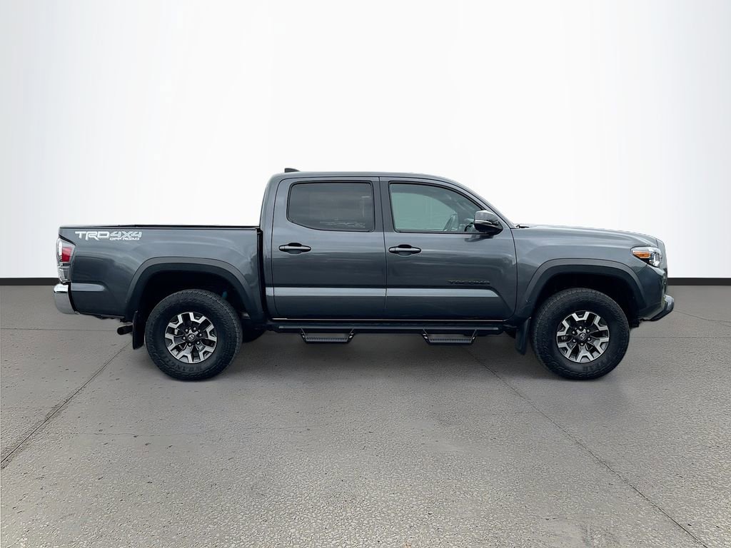 Used 2022 Toyota Tacoma TRD Off-Road image 8