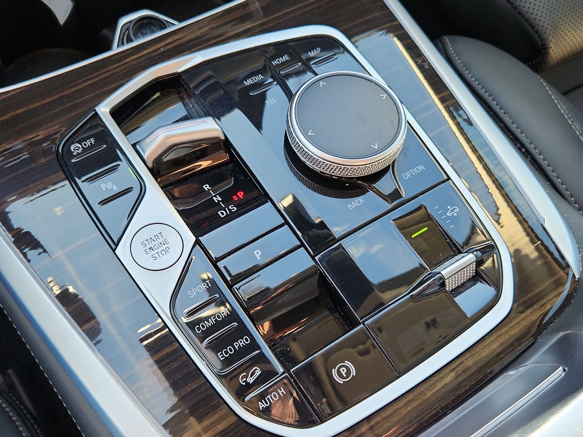 Used 2025 BMW X7 xDrive40i image 22