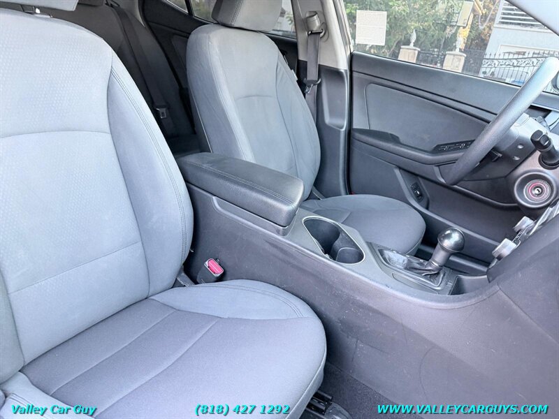 Used 2015 Kia Optima LX FWD image 13
