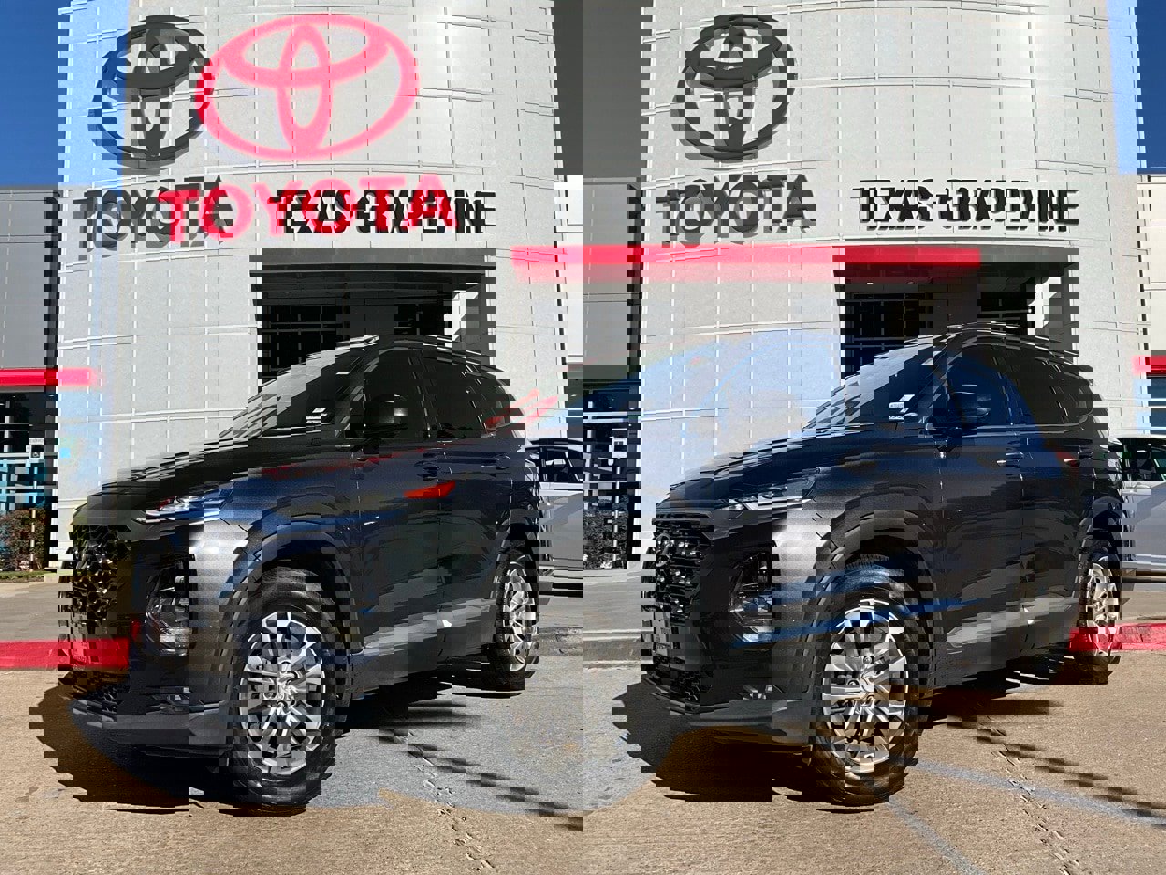 Used 2020 Hyundai Santa Fe SEL image 2