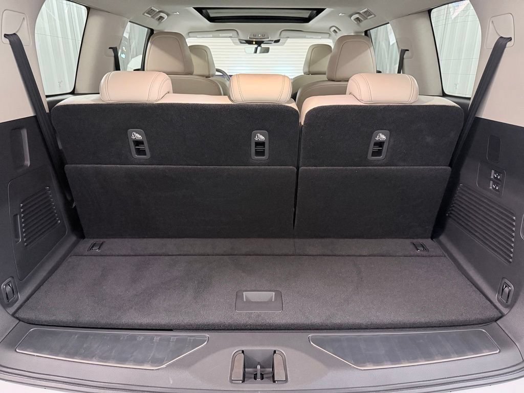 New 2026 INFINITI QX80 Pure w/ Cargo Package RWD image 37
