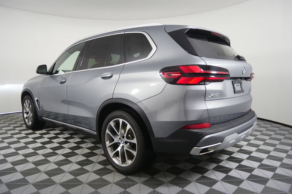 Certified 2025 BMW X5 xDrive40i image 5